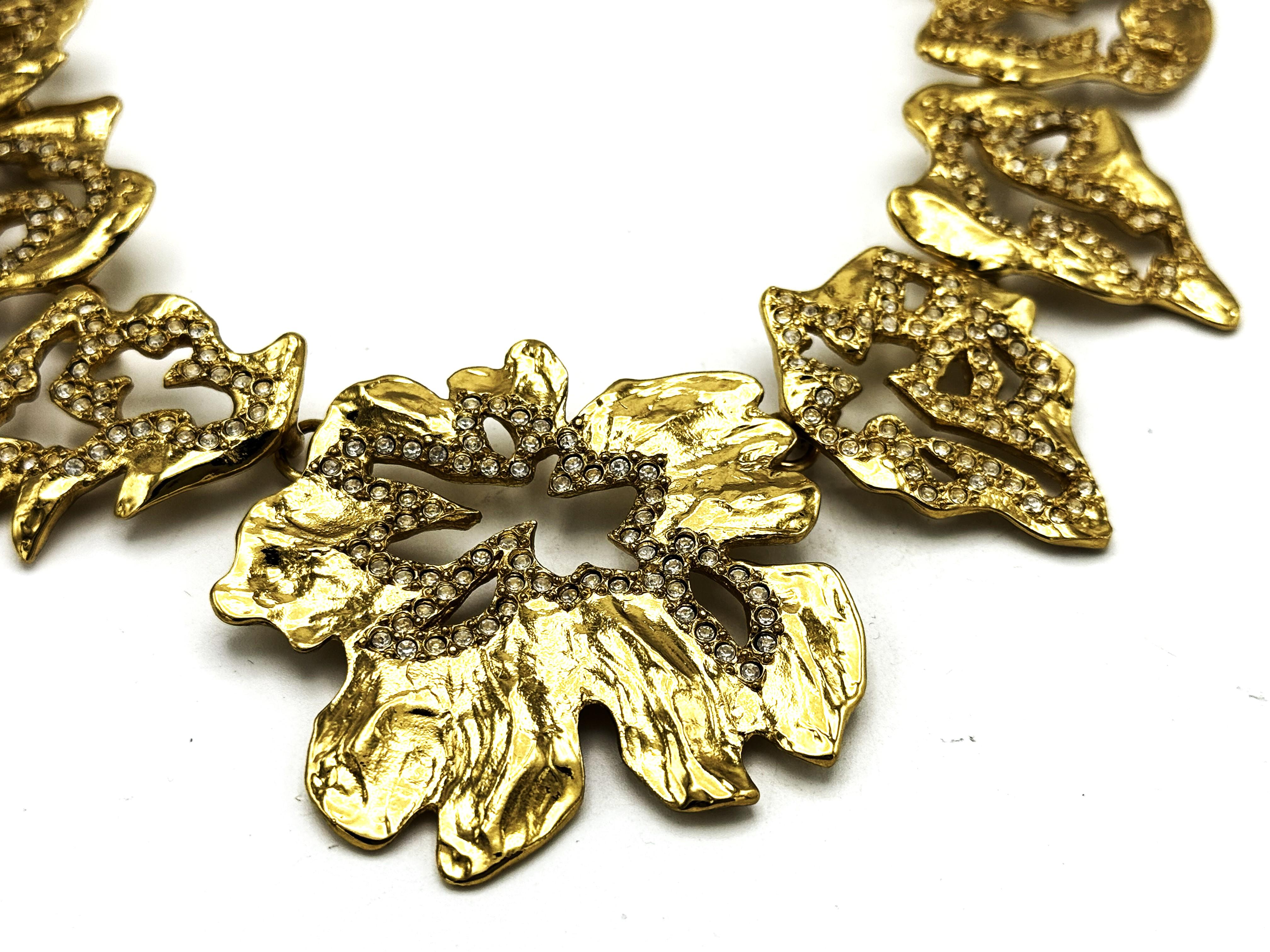 Taglio baguette YVES SAINT LAURENT colllier consi of different leaves with tiny rhinsetons in vendita