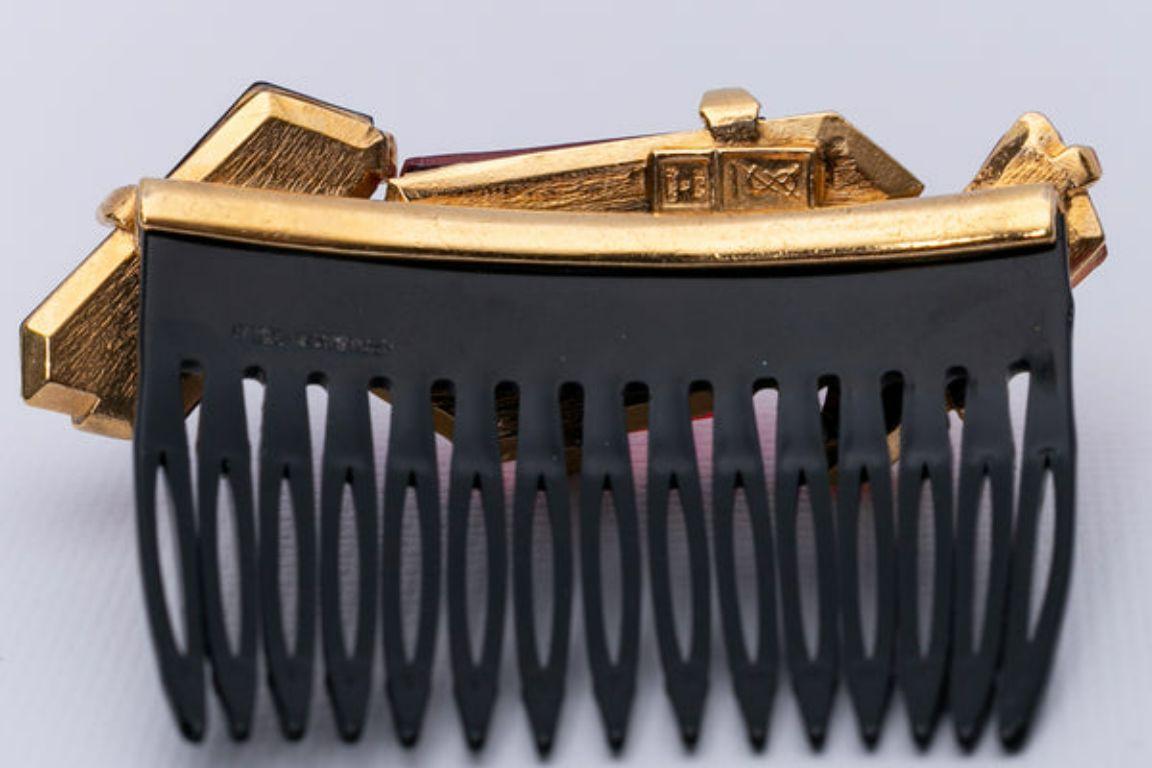 Yves Saint Laurent Comb Topped with Three Cabochons In Excellent Condition For Sale In SAINT-OUEN-SUR-SEINE, FR