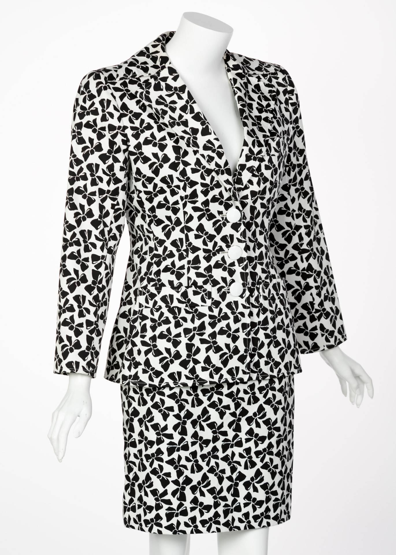 Yves Saint Laurent Cotton Black and White Bow print Skirt Suit, 1980s  In Excellent Condition In Boca Raton, FL