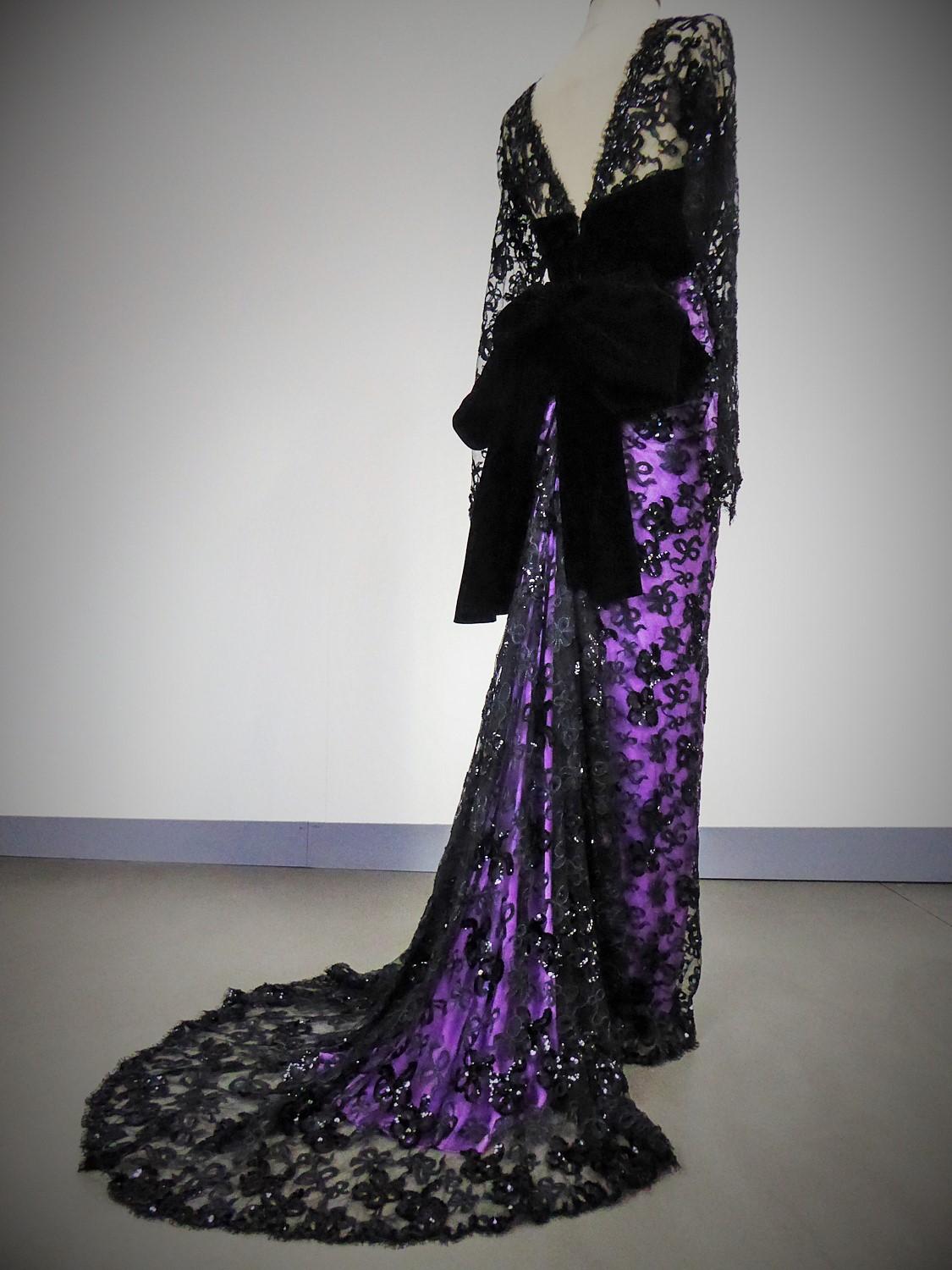 Yves Saint Laurent Couture Evening Gown Lace and Satin n. 59501 Collection 1985 For Sale 5