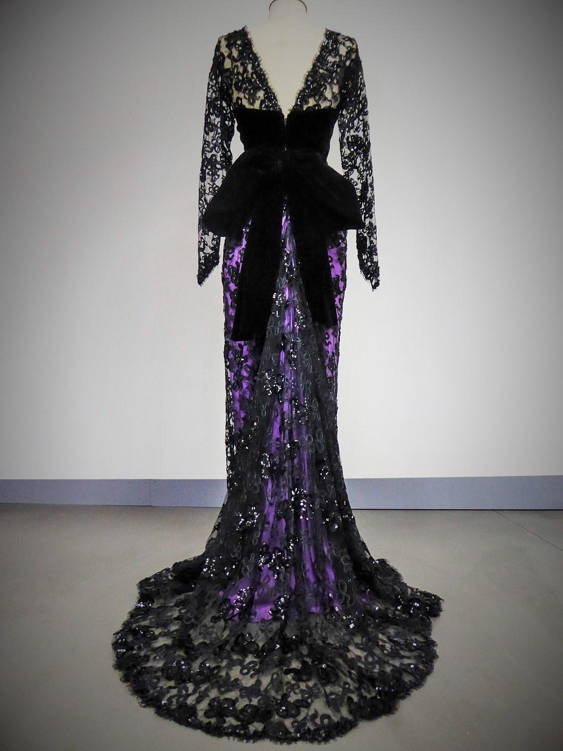 Yves Saint Laurent Couture Evening Gown Lace and Satin n. 59501 Collection 1985 For Sale 7