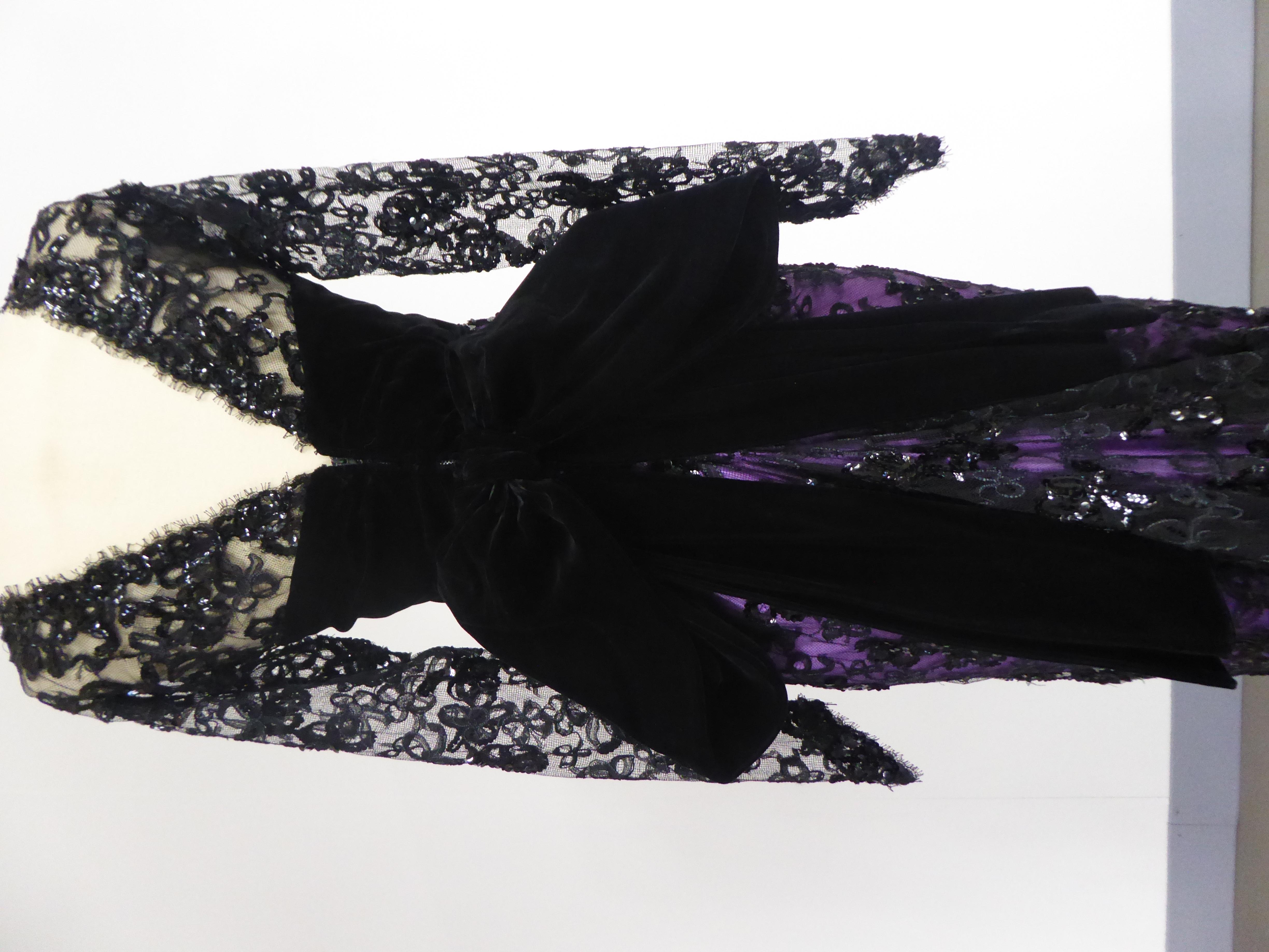 Yves Saint Laurent Couture Evening Gown Lace and Satin n. 59501 Collection 1985 For Sale 12