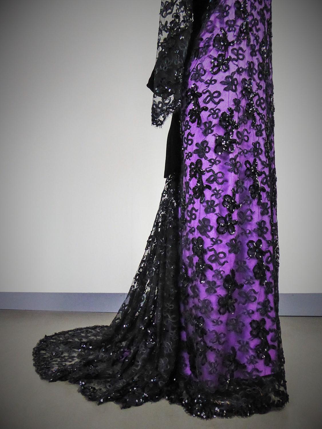 Yves Saint Laurent Couture Evening Gown Lace and Satin n. 59501 Collection 1985 For Sale 2