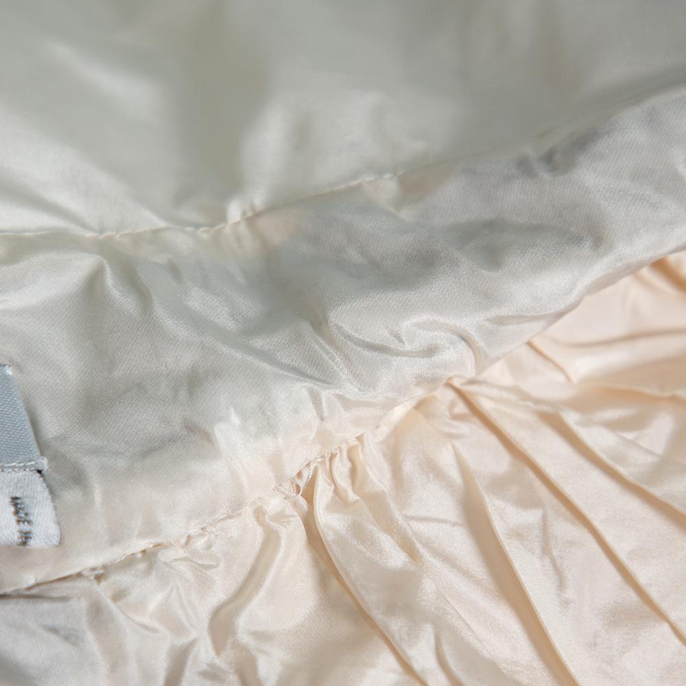 Yves Saint Laurent Cremefarbenes ärmelloses Kleid aus Seidensamt mit Samtbesatz S Damen im Angebot
