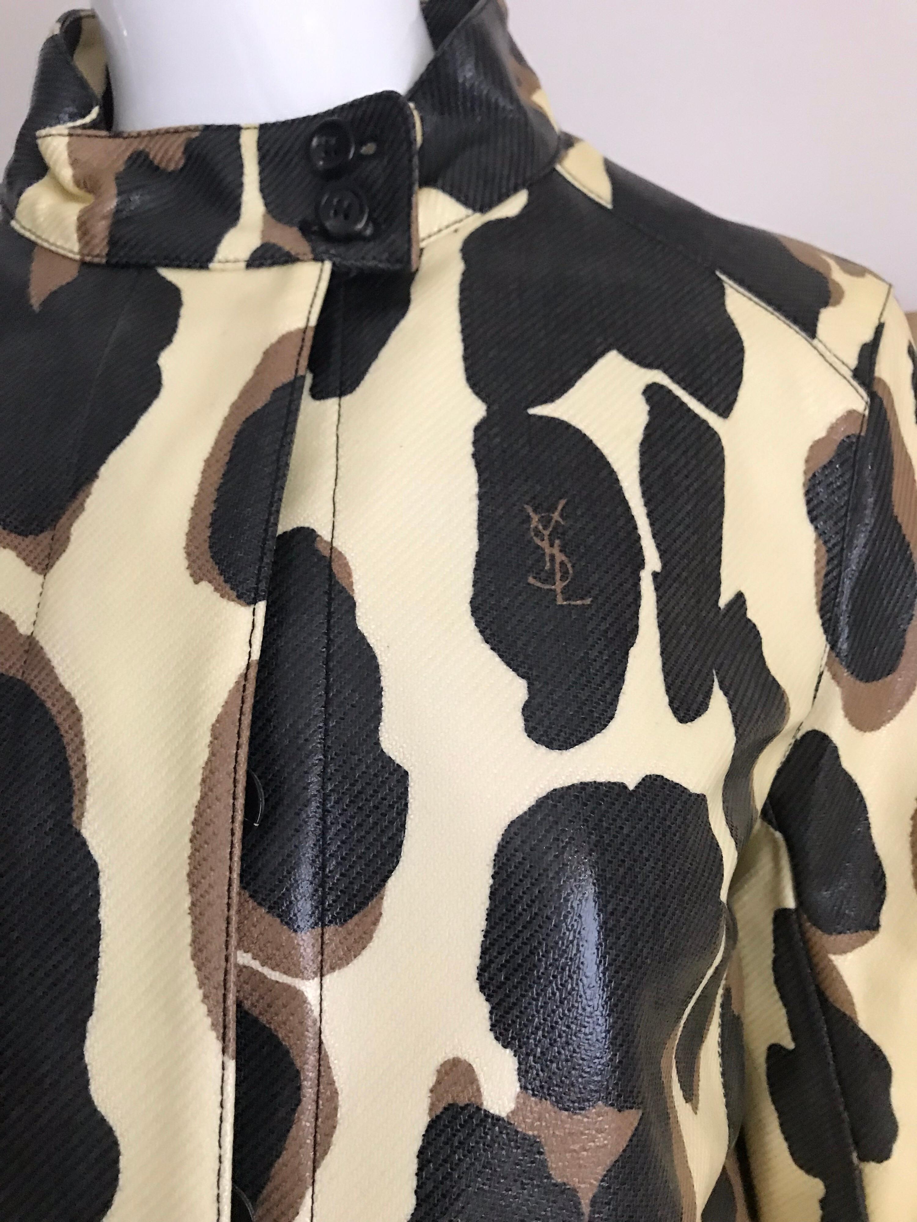 Yves Saint Laurent Creme and Brown Animal Print coat In Excellent Condition In Beverly Hills, CA