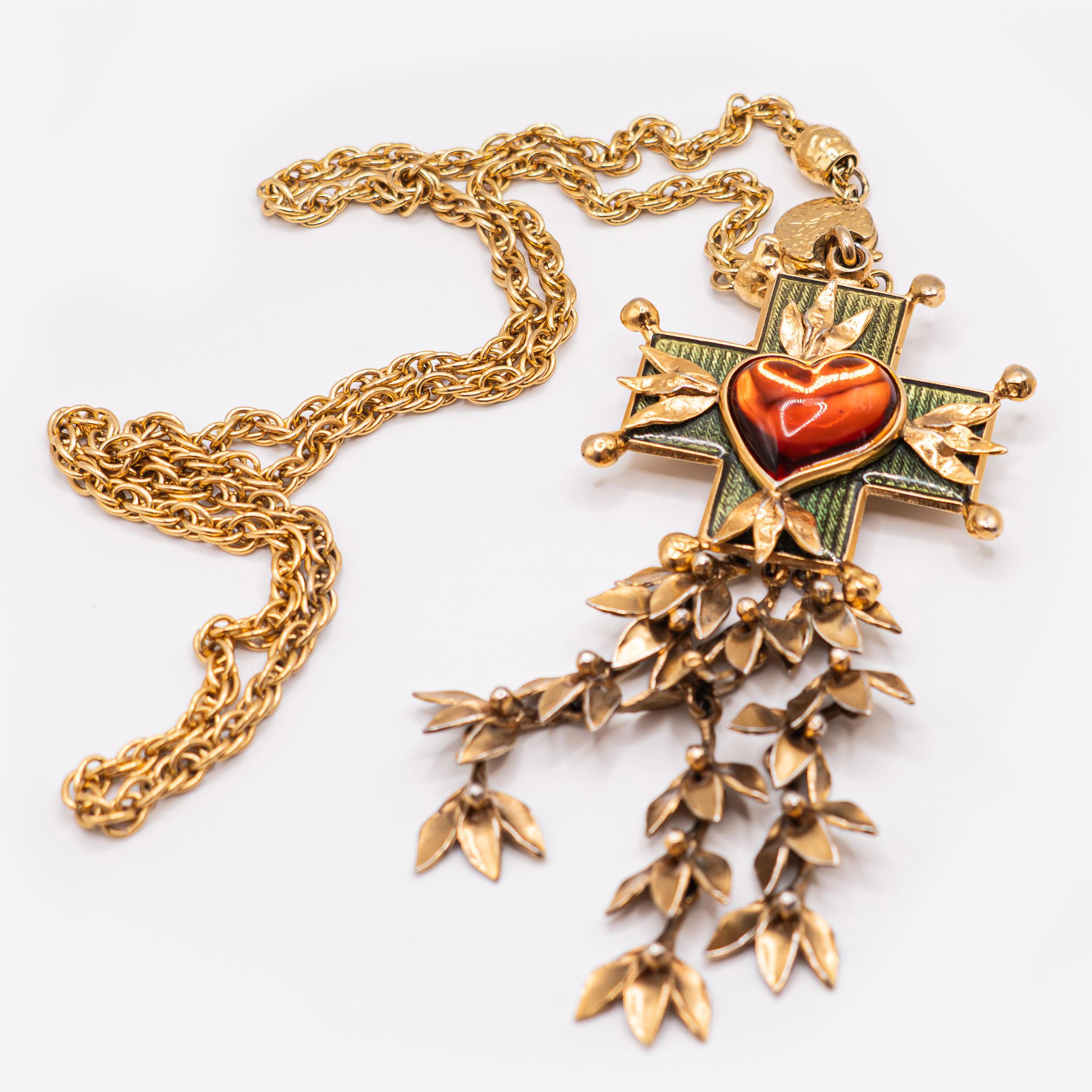 Stunning  and highly collectible twisted mesh necklace and cross brooch pendant with heart motif and foliage branches in gold metal with green Fabergé enamel and orange resin cabochon - signed. Design by Loulou de la Falaise - Made by