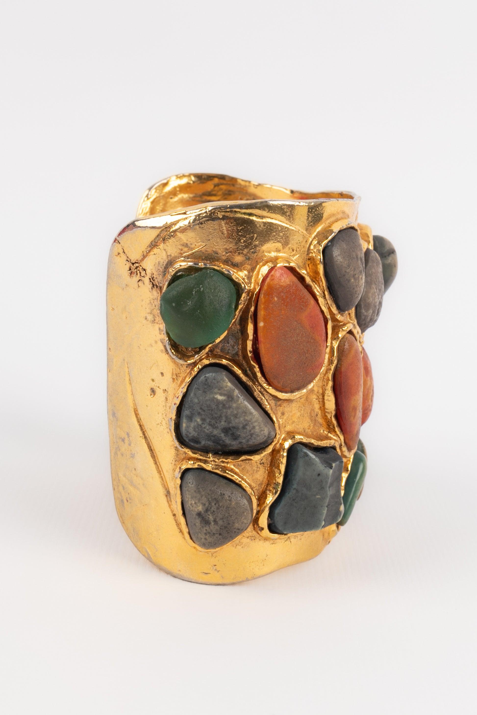 Yves Saint Laurent Cuff Bracelet Ornamented with Resin Cabochons In Excellent Condition For Sale In SAINT-OUEN-SUR-SEINE, FR