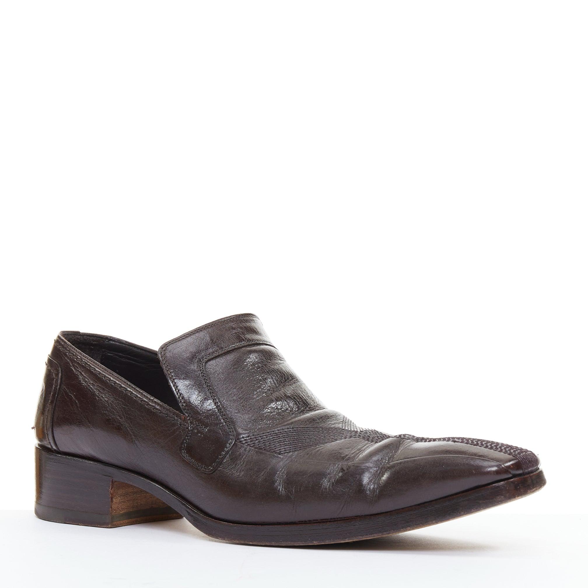 Grigio Yves Saint Laurent in pelle marrone scuro con cuciture a Y e punta quadrata UK7 EU41 in vendita