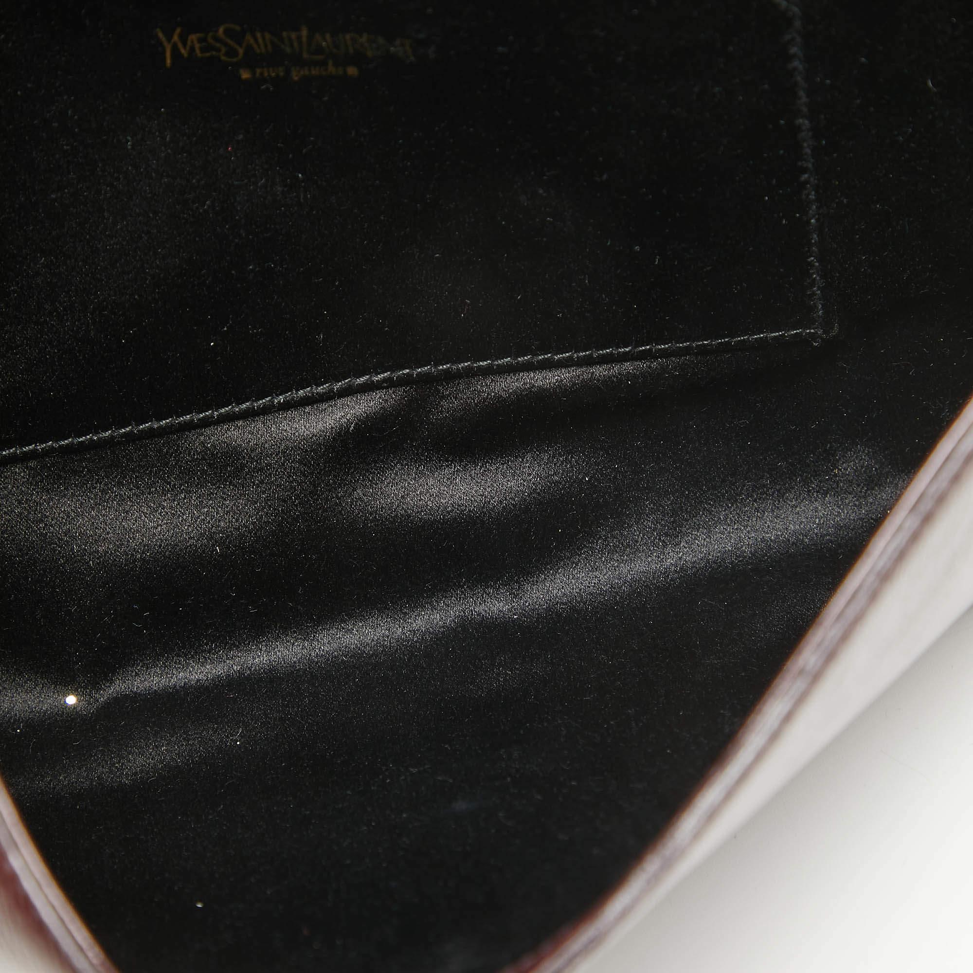 Yves Saint Laurent Dark Brown Patent Leather Belle De Jour Flap Clutch For Sale 7