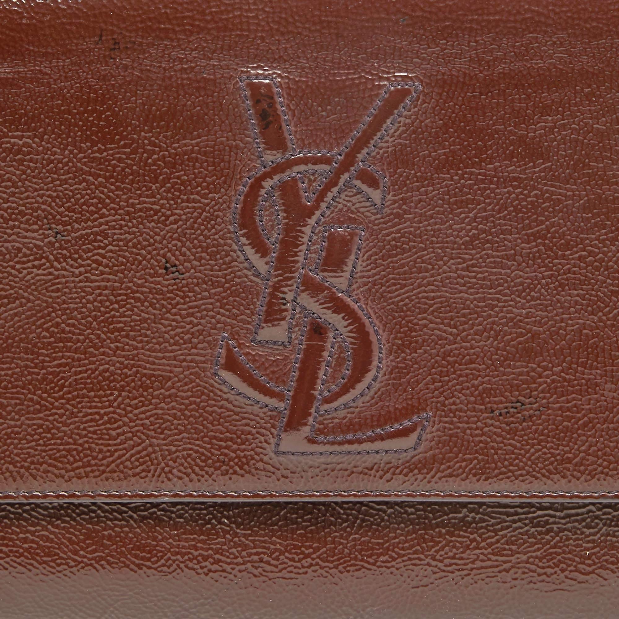 Yves Saint Laurent Dark Brown Patent Leather Belle De Jour Flap Clutch For Sale 11