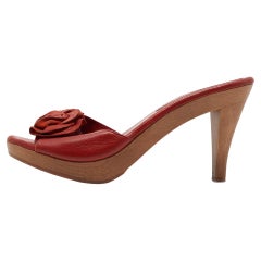 Yves Saint Laurent Dunkel Orange Leder-Kleider mit Blumenapplikationen Größe 39