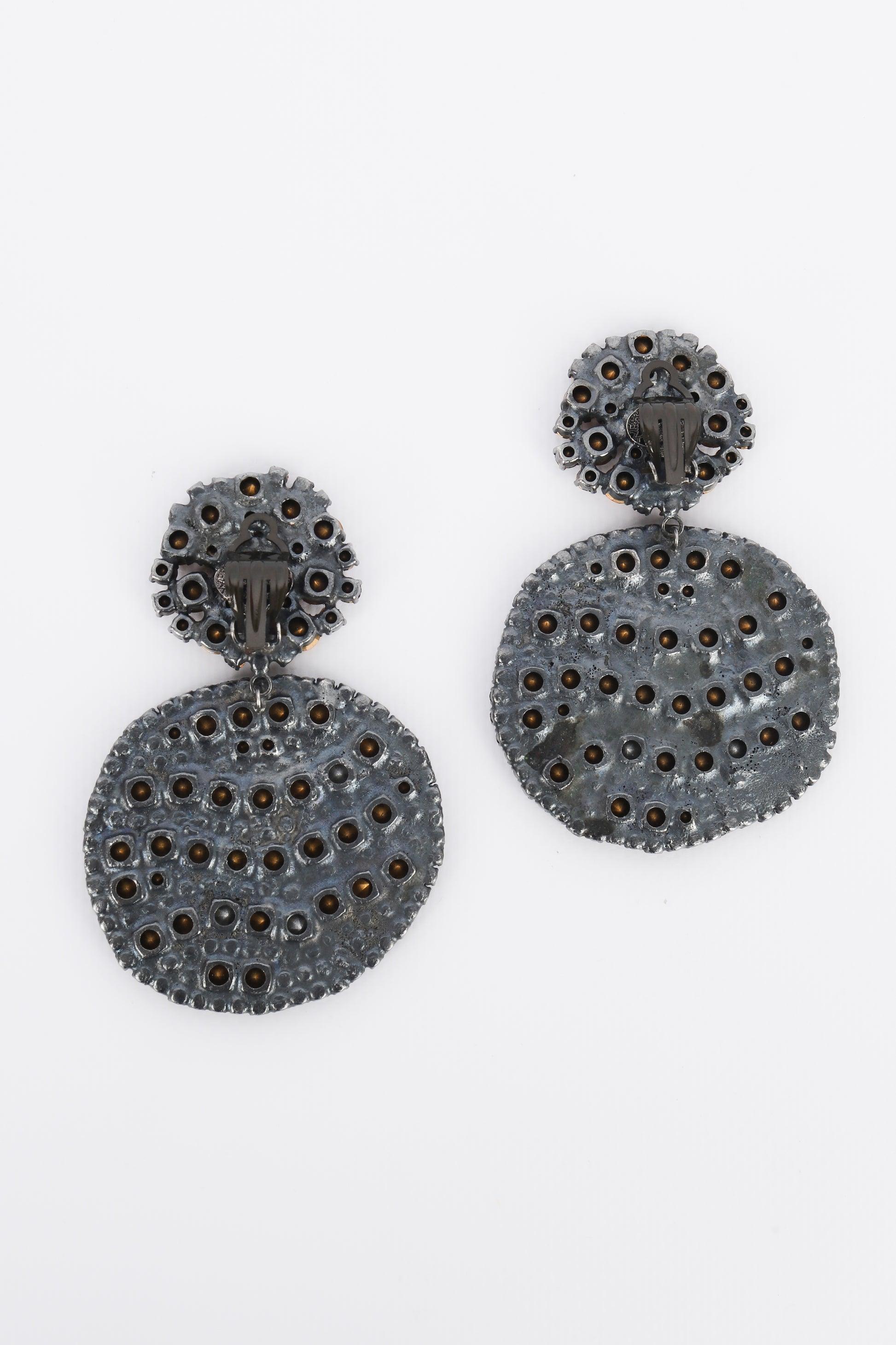 Boucles d'oreilles en métal argenté foncé Yves Saint Laurent en vente 1