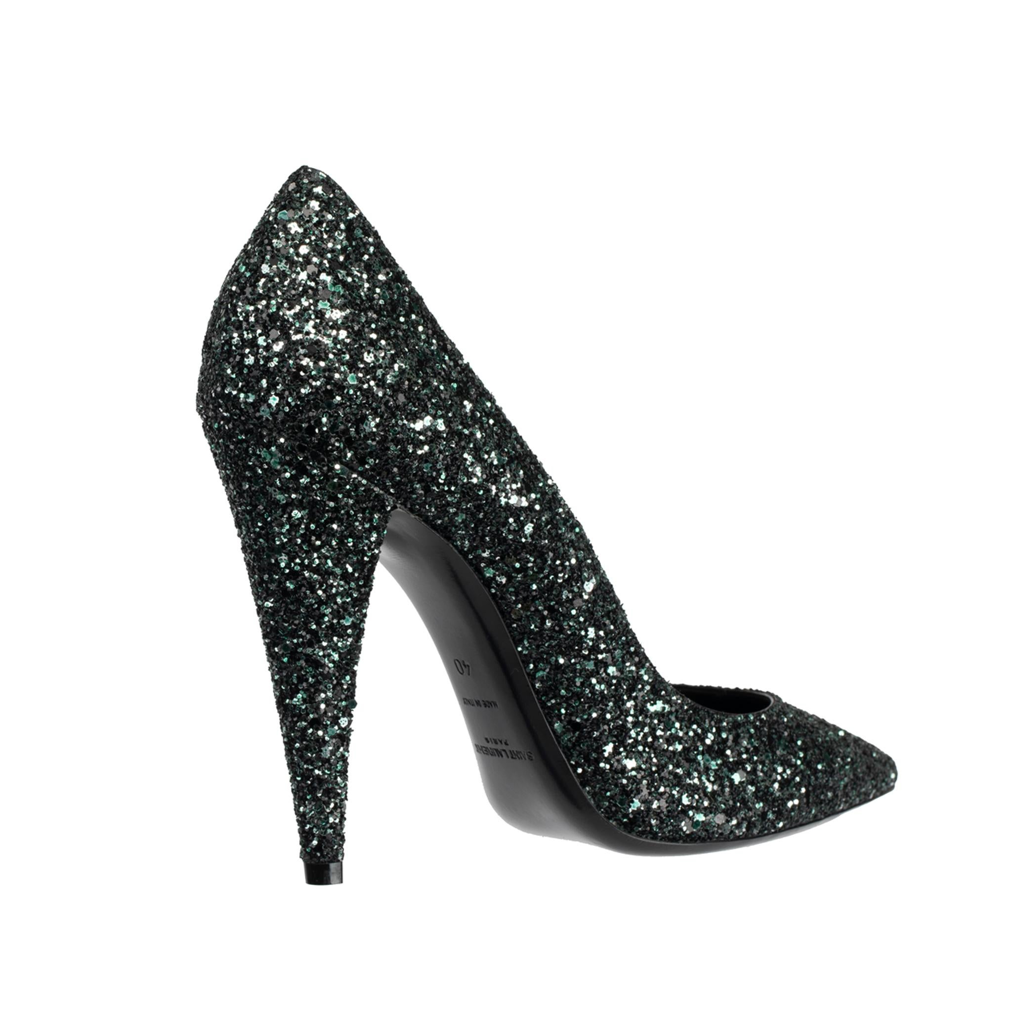 Yves Saint Laurent Decollete Era Black & Emerald Green Glitter Pumps 40 FR For Sale 1