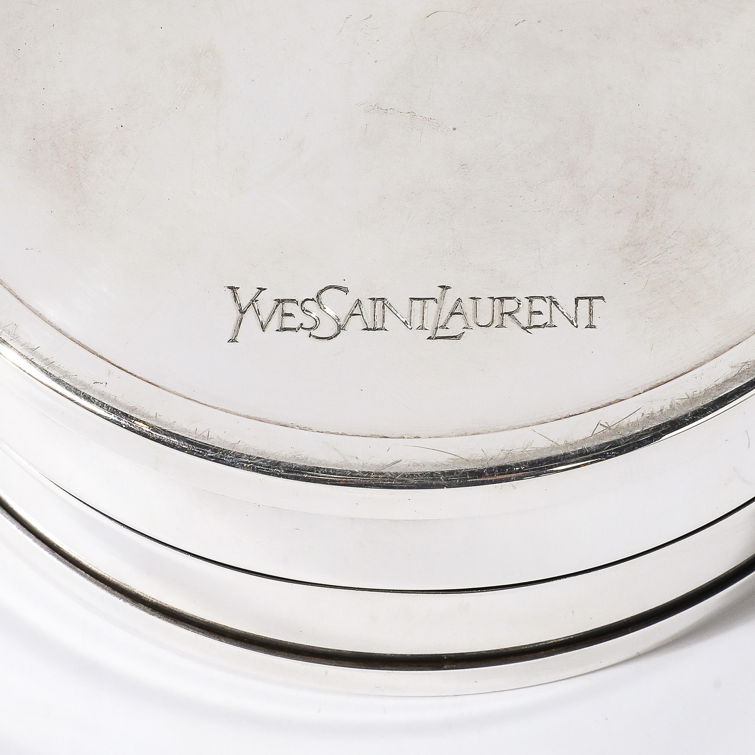 Yves Saint Laurent Caja decorativa con forro de seda en venta 5