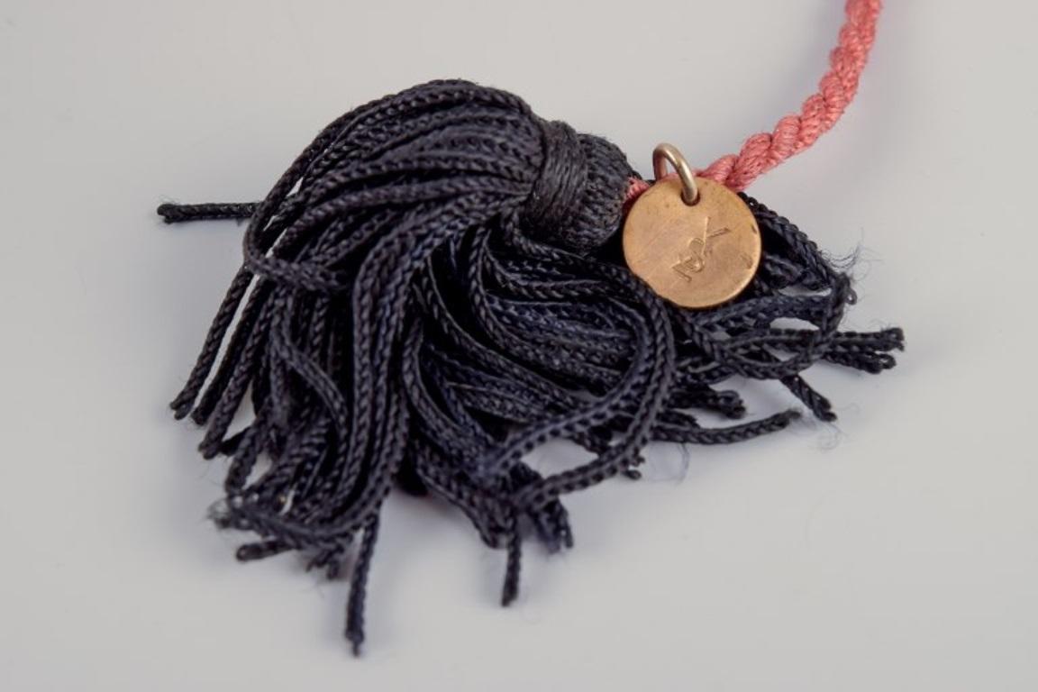 Yves Saint Laurent. Collier précoce. Vitrail et fonte. en vente 4