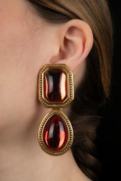Orecchini Yves Saint Laurent circa 1980 di Yves Saint Laurent