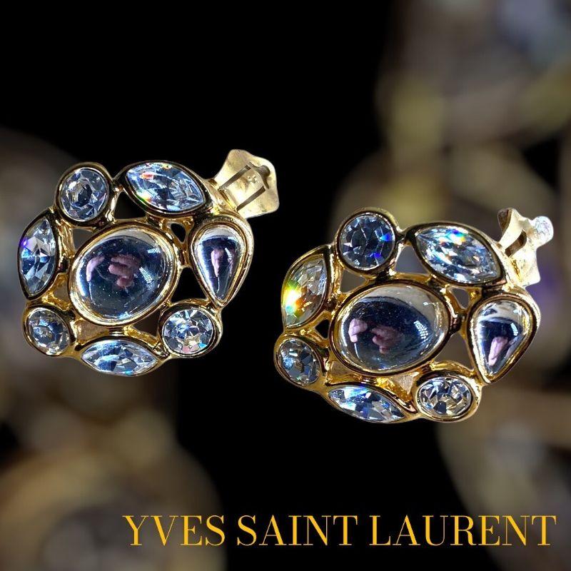 Yves Saint Laurent earrings In Good Condition For Sale In BÈGLES, FR