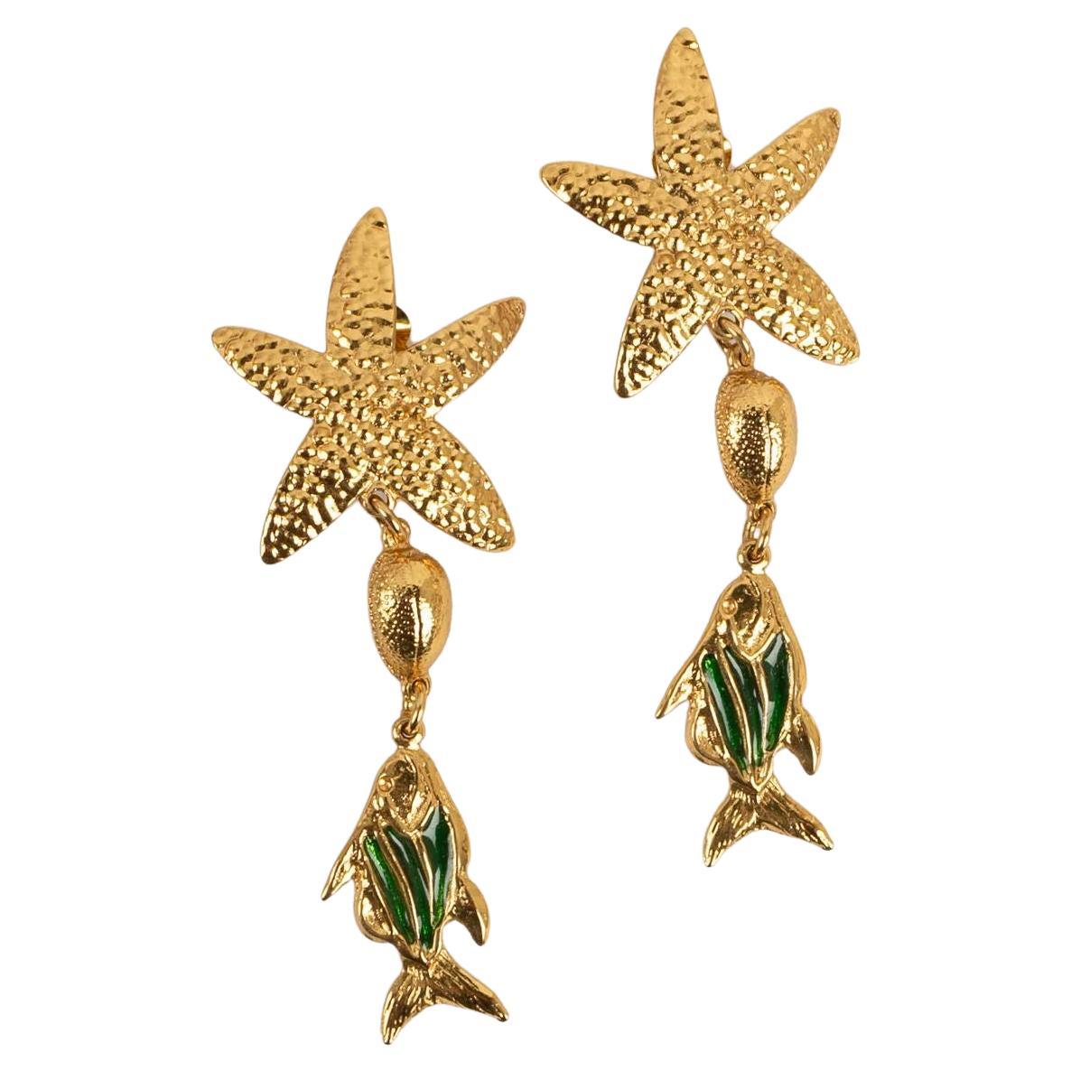 Yves Saint Laurent Earrings in Gold Metal and Green Enamel For Sale