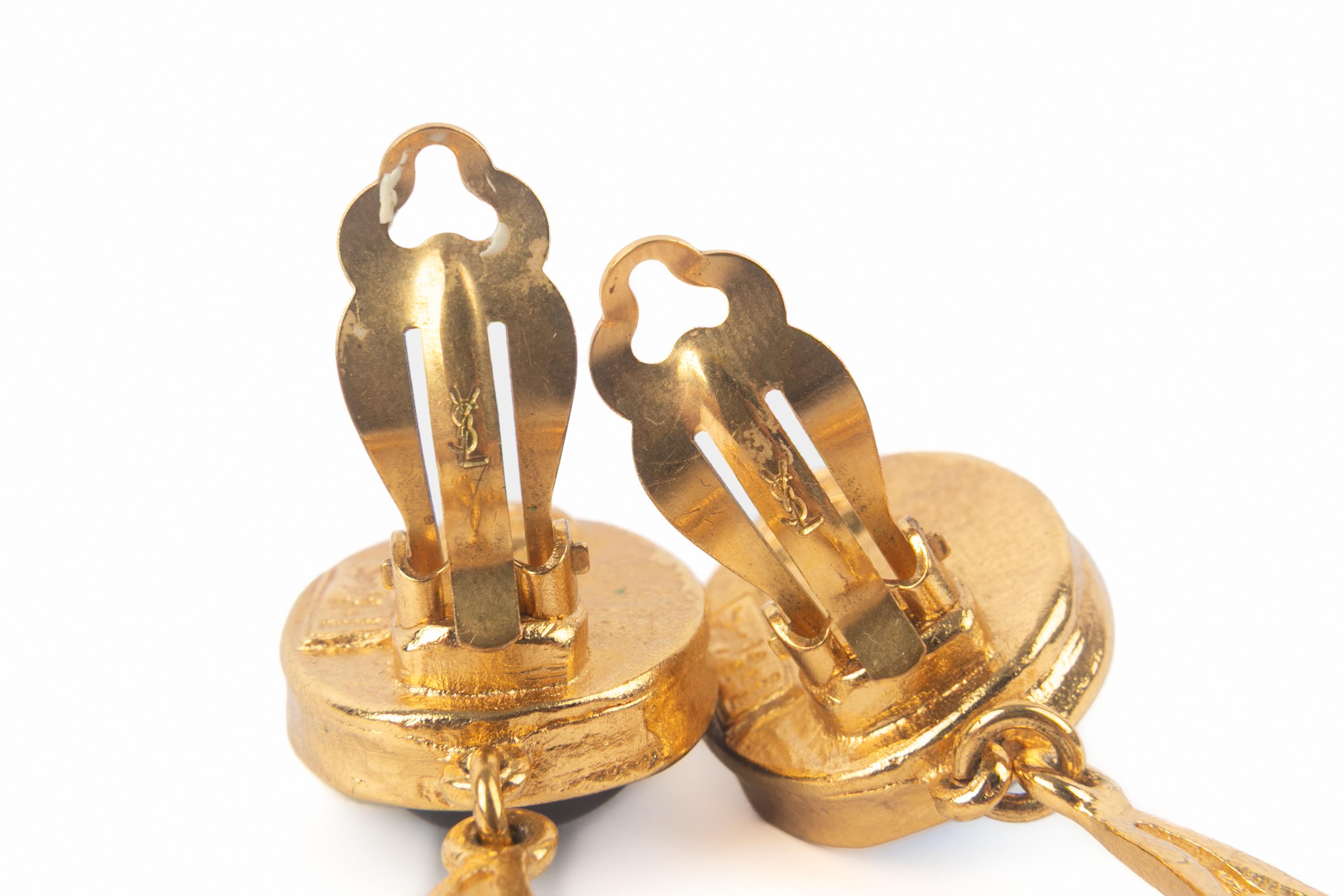 Orecchini con strass di Yves Saint Laurent in vendita 3