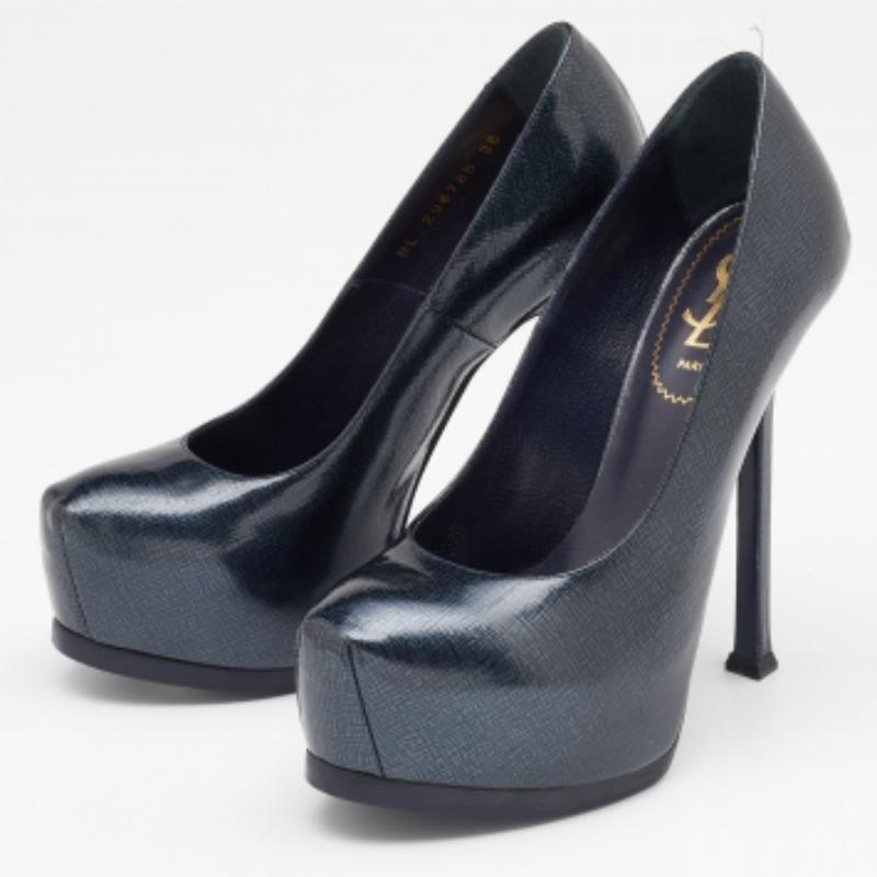 These curvaceous pumps will add immense style to your look. Crafted from luxurious material, they feature well-lined insoles that offer endless comfort.
