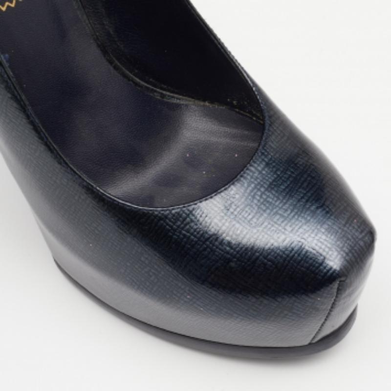 Yves Saint Laurent Emeral Green Patent Leather Tribtoo Platform Pumps Size 36 In Good Condition For Sale In Dubai, Al Qouz 2