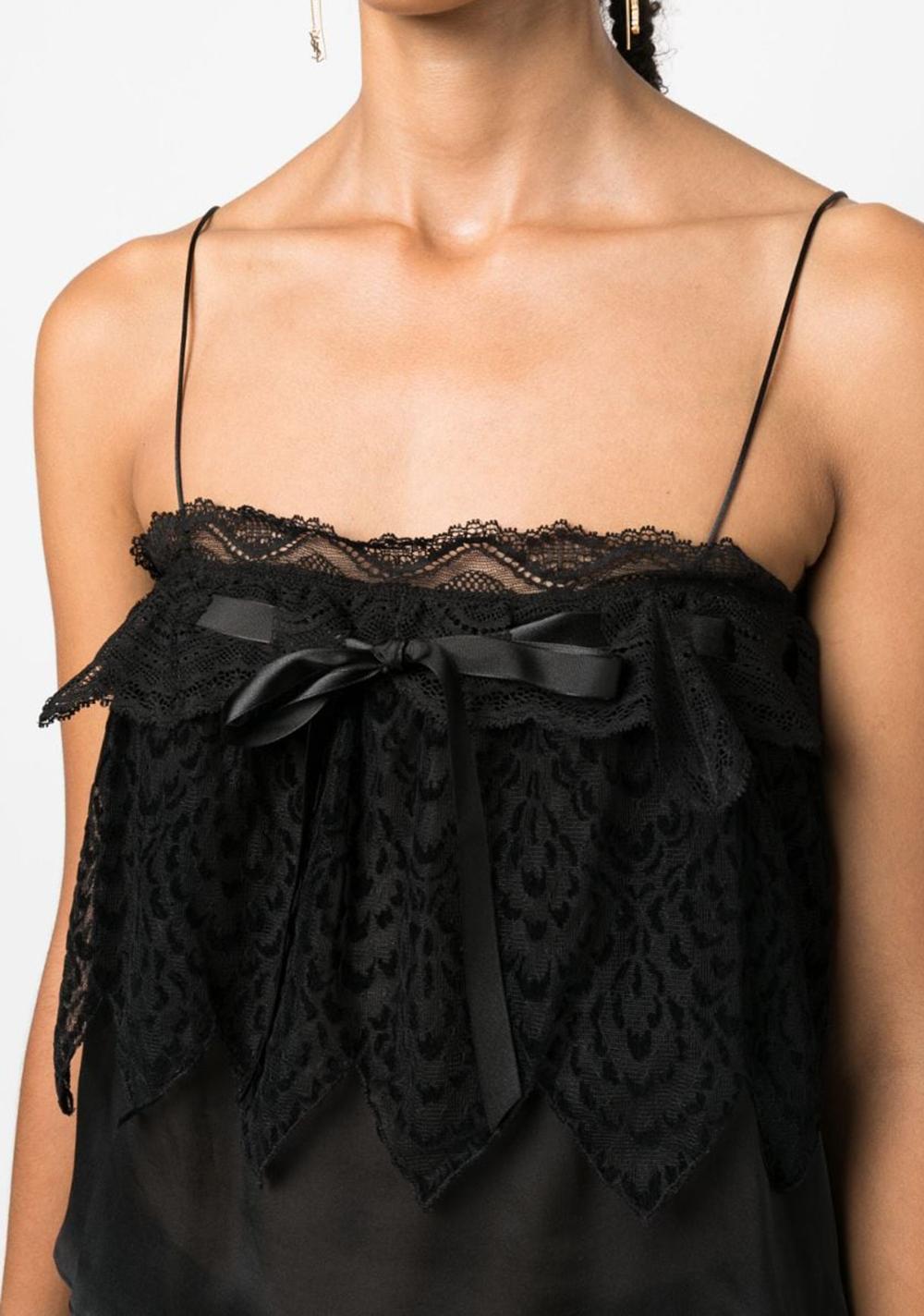 Yves Saint Laurent  lace-panelled spaghetti-straps top featuring bow detailing, spaghetti straps, straight hem.
Circa 2000s
Composition: 100% silk
Label size M
Made in France. 
In good vintage condition. 
We guarantee you will receive this gorgeous