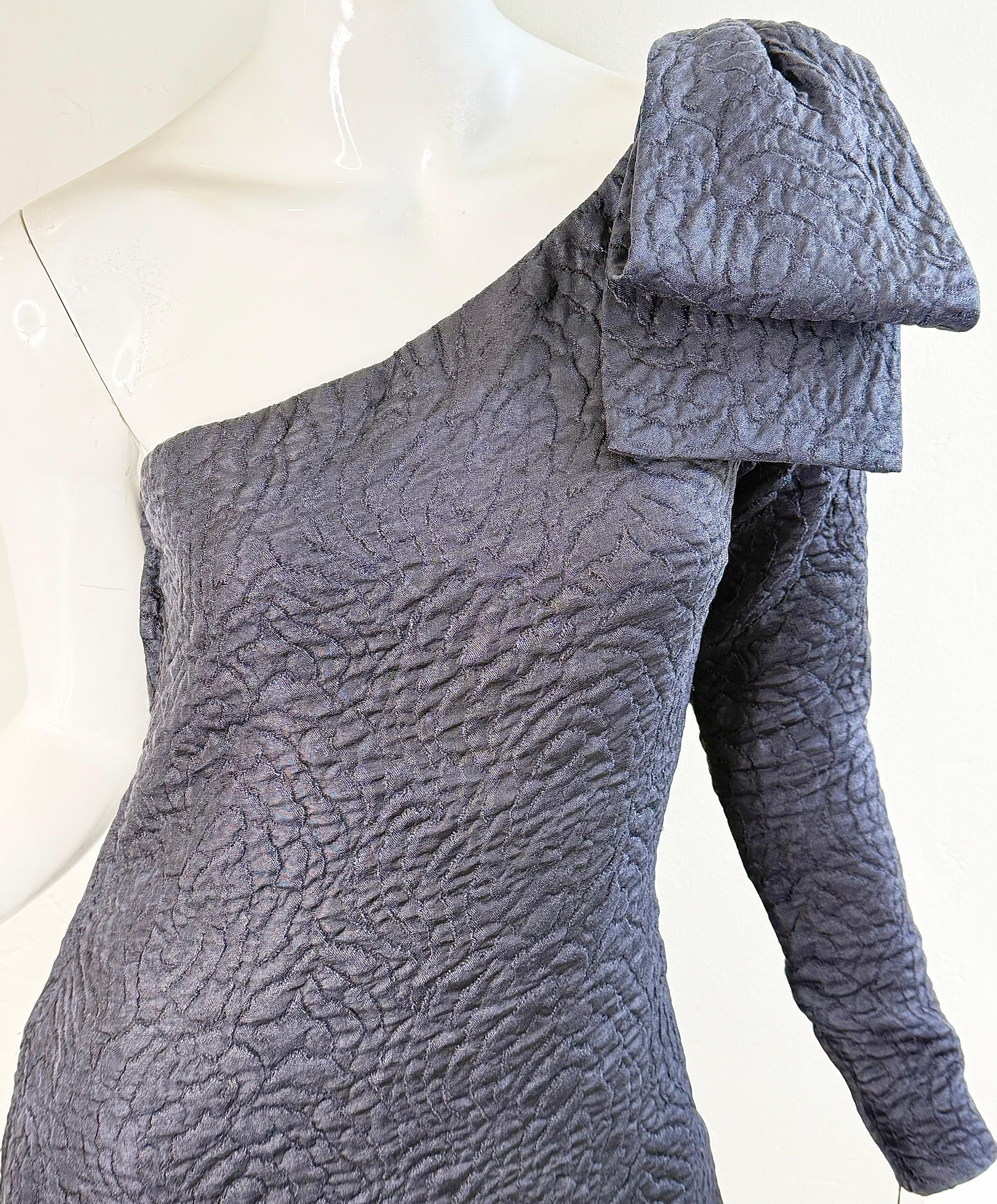 Yves Saint Laurent Herbst 1988 Schwarzes Ein-Schulter-Kleid mit strukturierter Schleife Vintage By YSL im Angebot 3