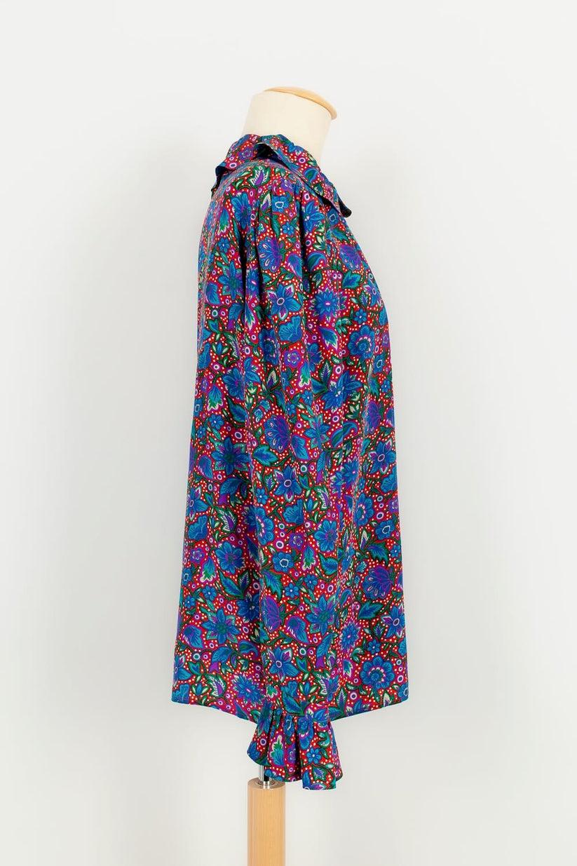 Yves Saint Laurent Floral Silk Blouse In Good Condition For Sale In SAINT-OUEN-SUR-SEINE, FR