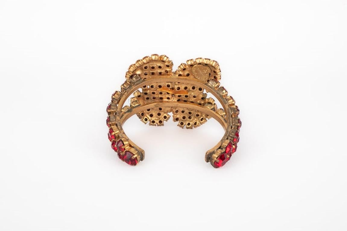 Yves Saint Laurent Flower Bracelet in Golden Metal with Rhinestones In Good Condition For Sale In SAINT-OUEN-SUR-SEINE, FR