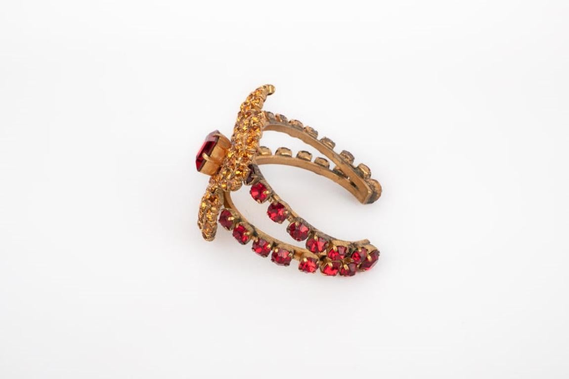 Women's Yves Saint Laurent Flower Bracelet in Golden Metal with Rhinestones For Sale