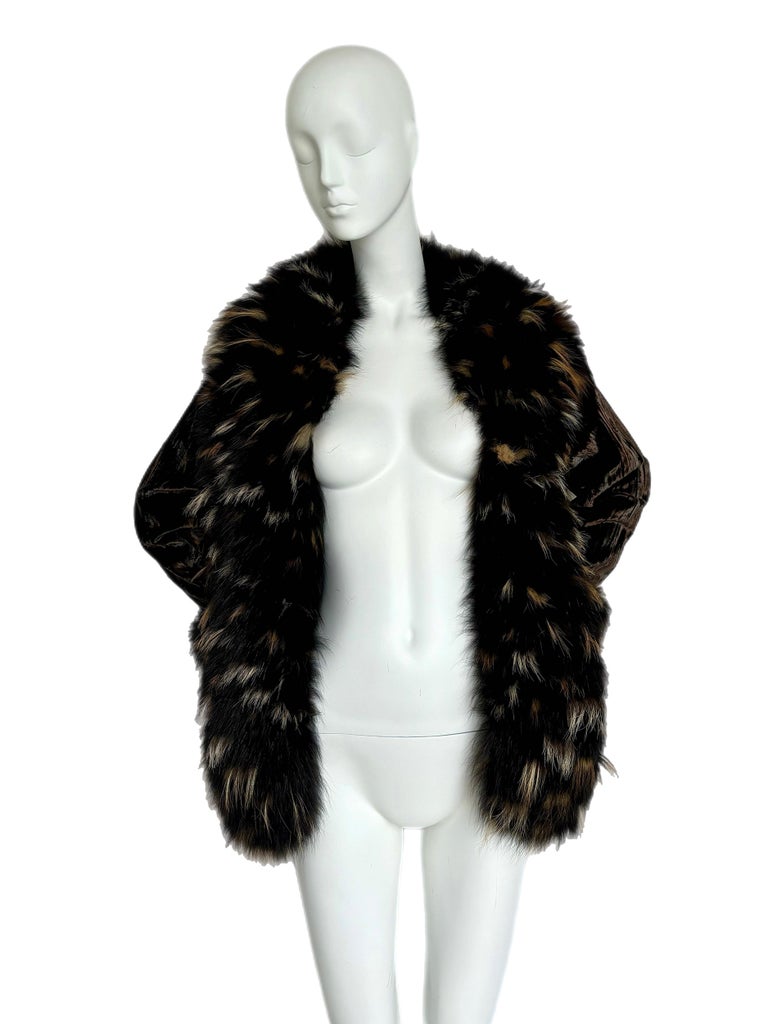 YVES SAINT LAURENT Fourrures 1970 s Vintage Fur Coat Jacket For Sale at 1stDibs