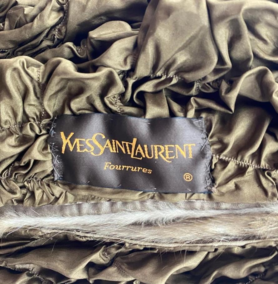 Yves Saint Laurent Fourrures Russian Sable Cape (Size L-XL) 7