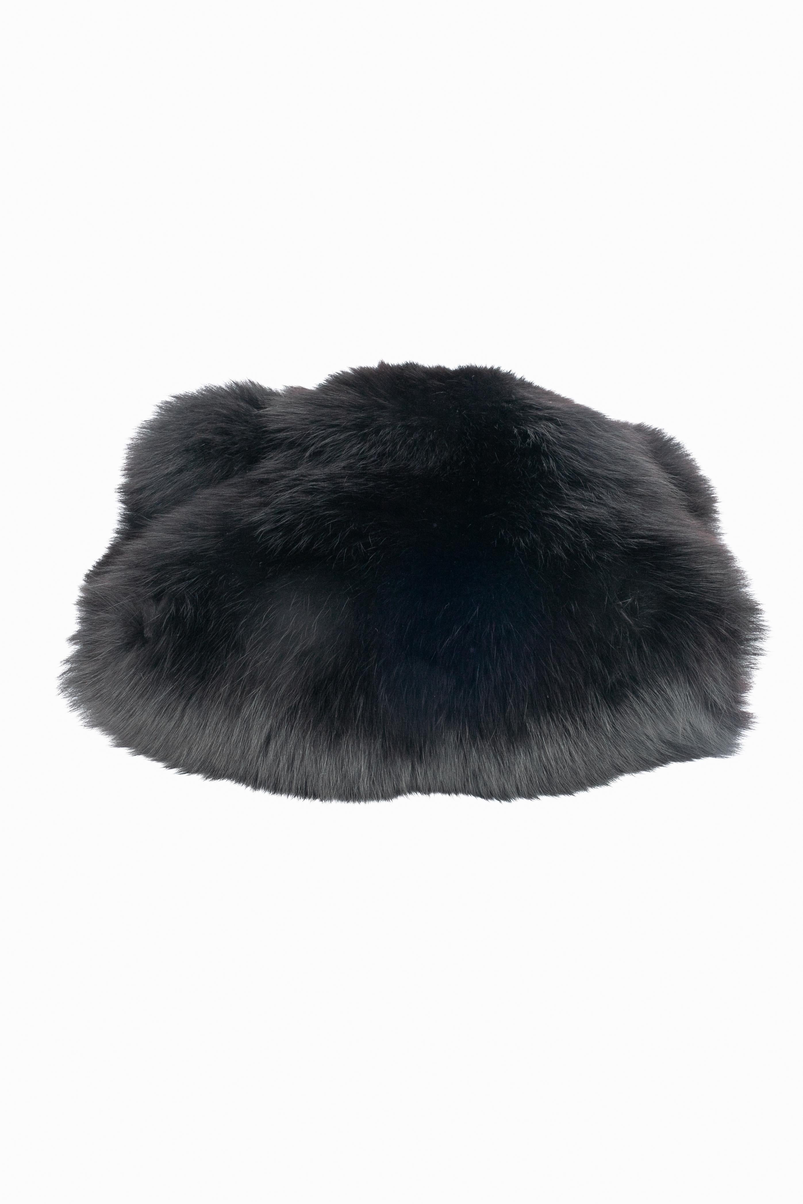 Yves Saint Laurent fox muff en vente 1
