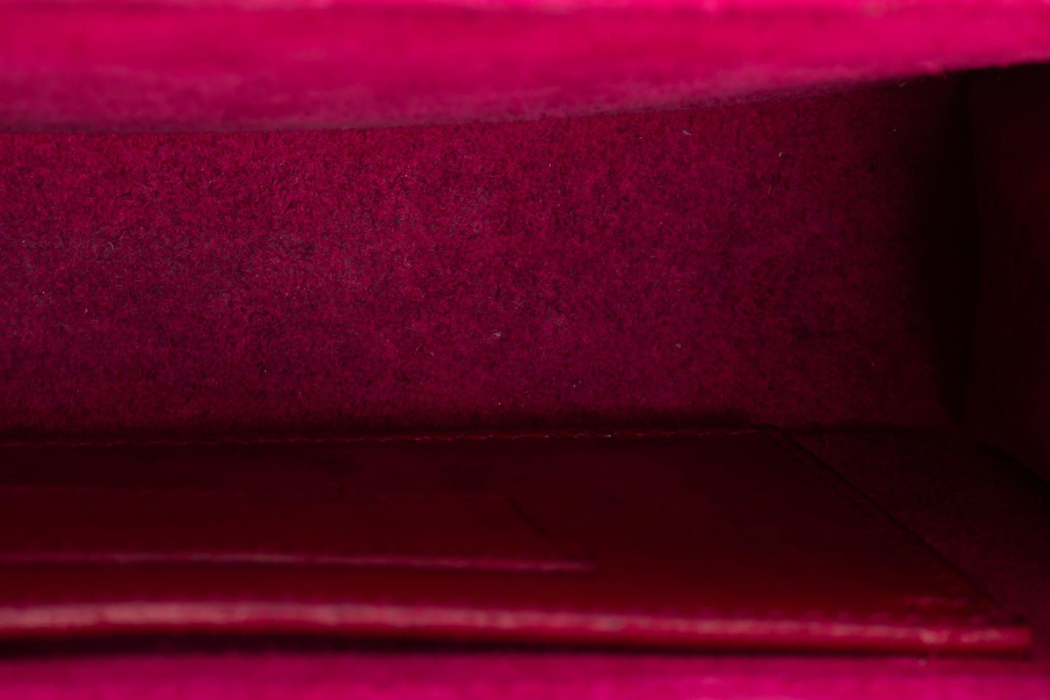 Yves Saint Laurent Fuchsia Leather Cross Body Bag For Sale 6