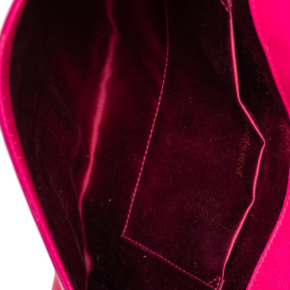 Yves Saint Laurent Y-Ligne Clutch aus Leder in Fuchsia 5