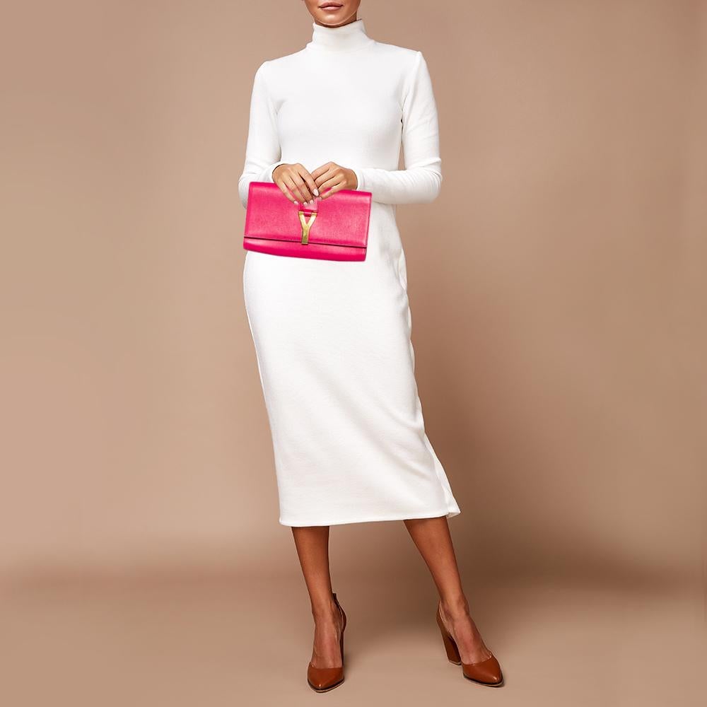 Yves Saint Laurent Y-Ligne Clutch aus Leder in Fuchsia (Rot)