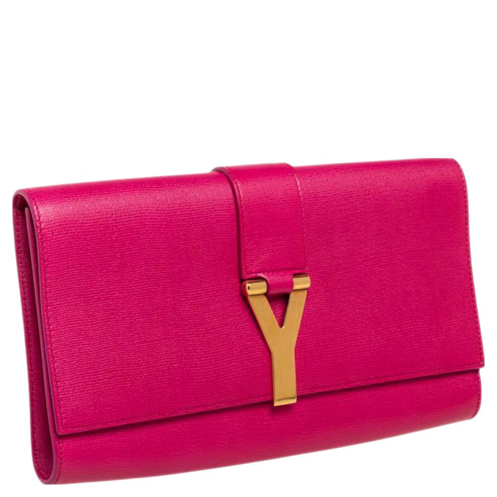 Yves Saint Laurent Y-Ligne Clutch aus Leder in Fuchsia im Zustand „Gut“ in Dubai, Al Qouz 2