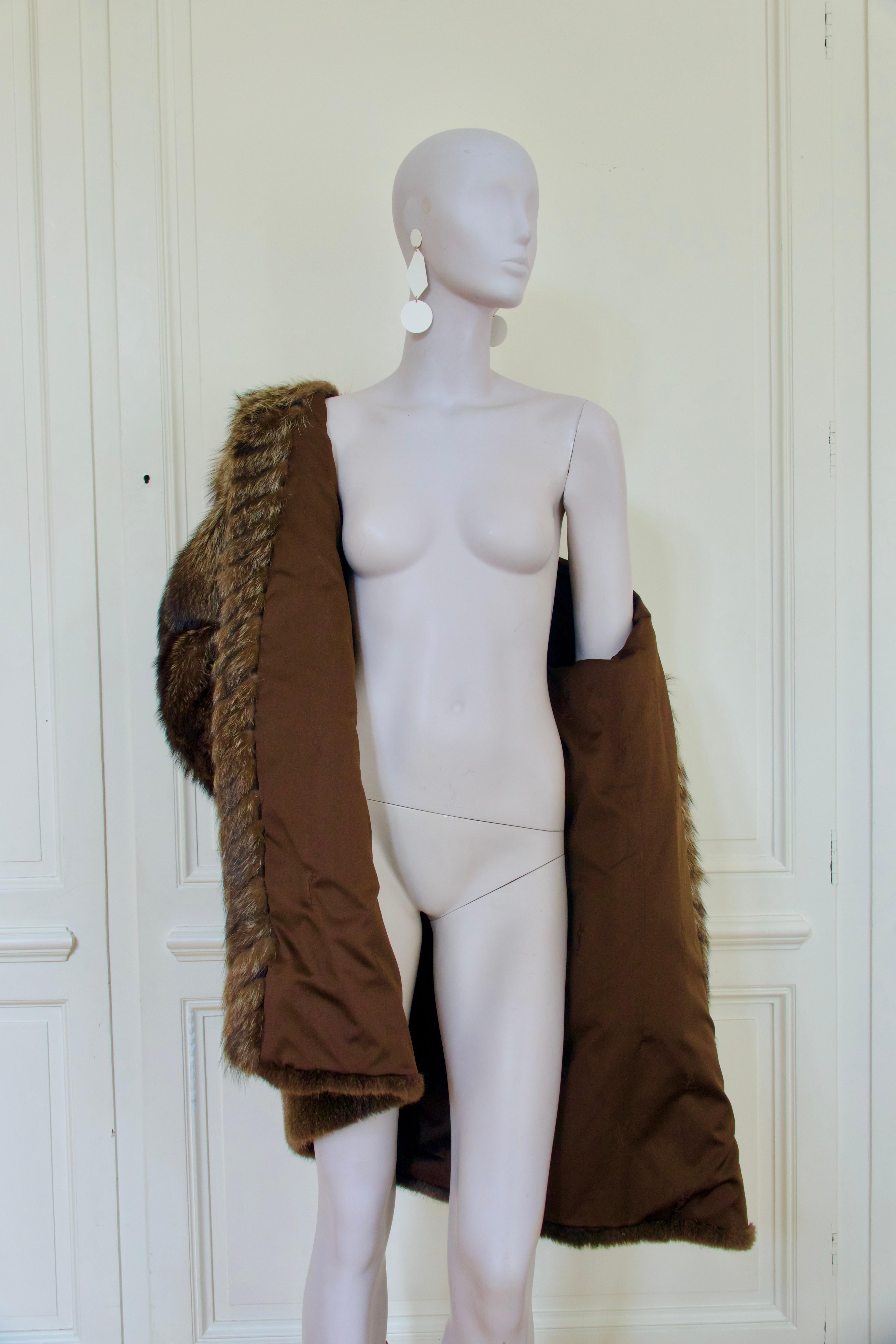 Yves Saint Laurent, Cappotto di pelliccia, Francia anni 2000 in vendita 4
