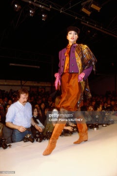 Yves Saint Laurent FW 1982 Rive Gauche Purple Cropped Runway Jacket FR 38