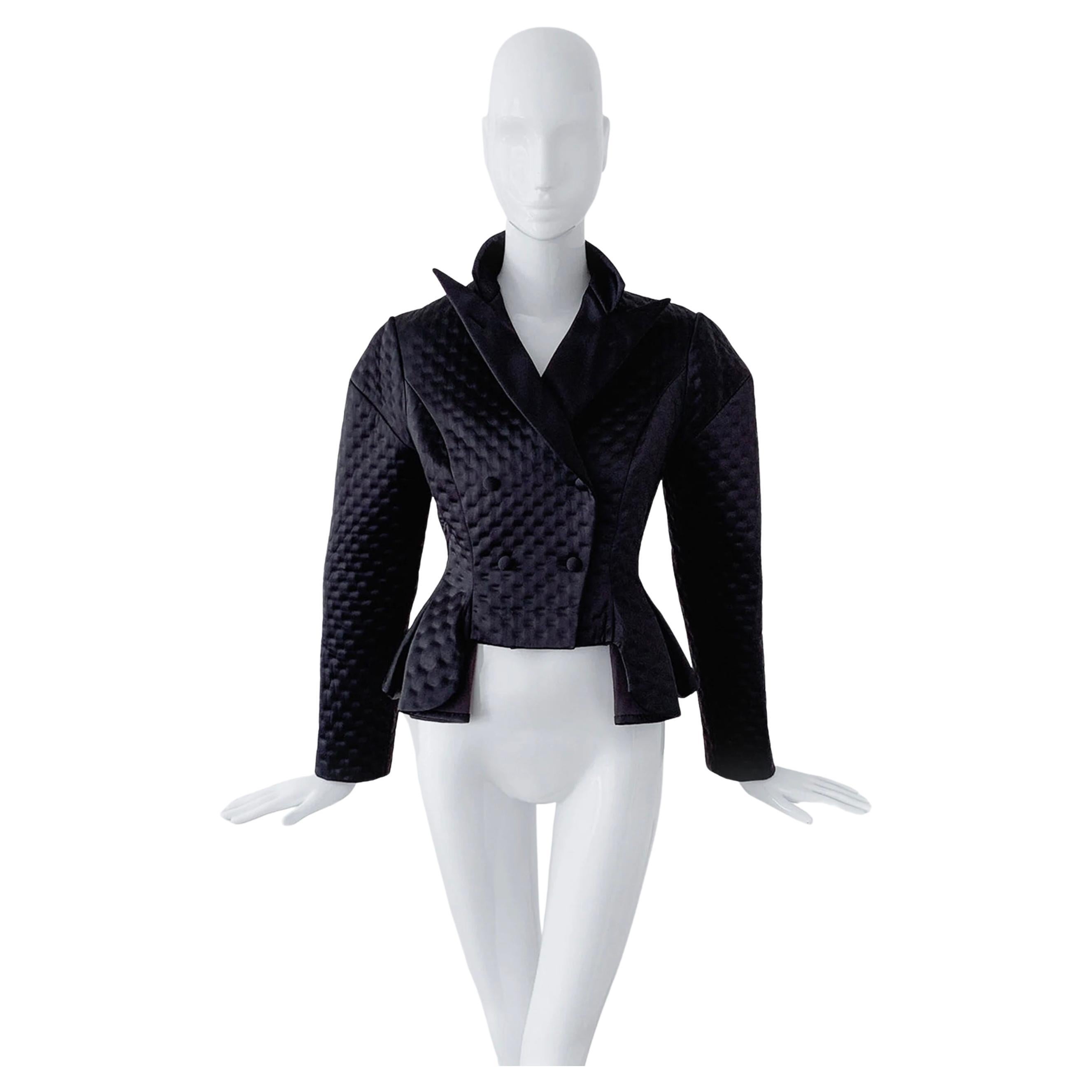 Yves Saint Laurent - Défilé 2009 - Blazer de smoking en soie noire