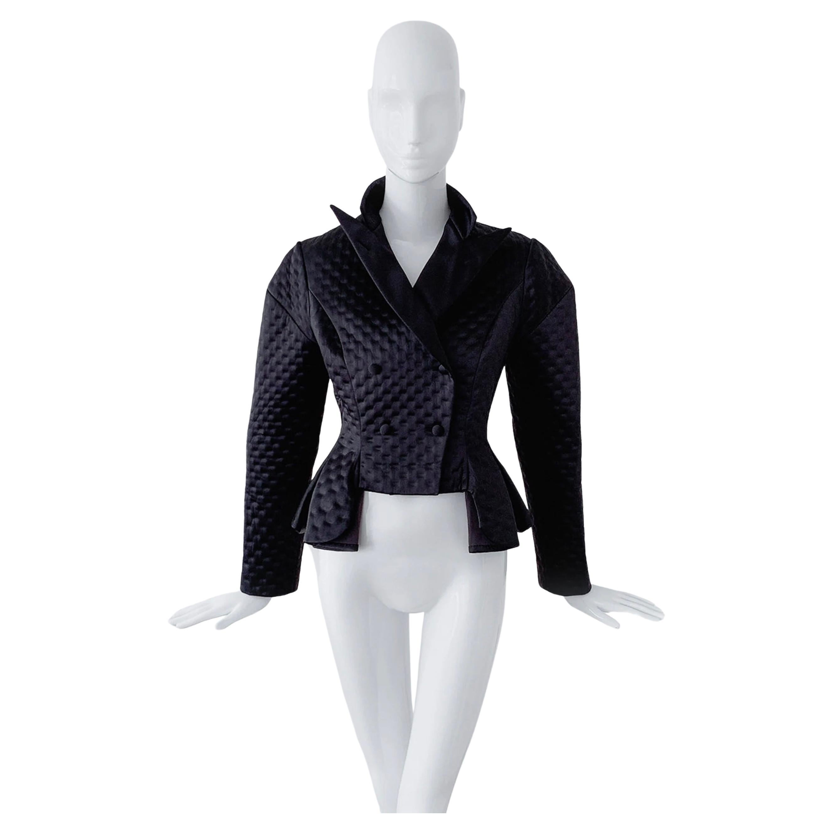 Yves Saint Laurent H/W 2009 Schwarzer Seiden Smoking-Blazer und Jacke Top Laufsteg aus Seide  im Angebot