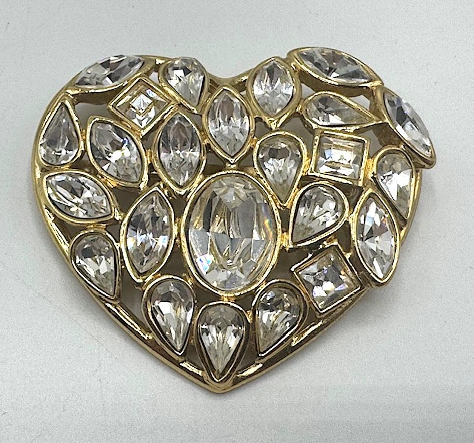 Yves Saint laurent Gold and Crystal Heart Shape Brooch In Good Condition For Sale In New York, NY