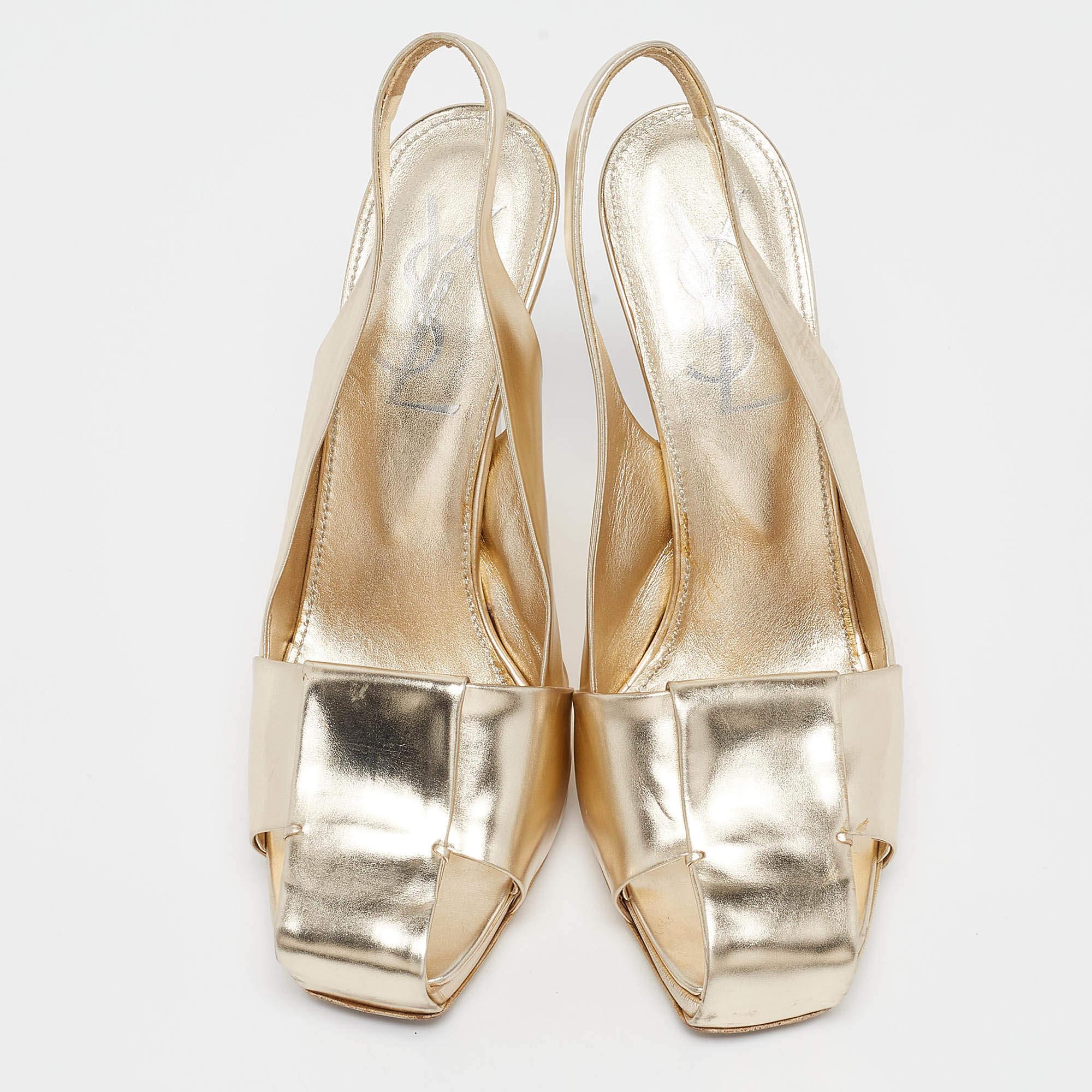 Yves Saint Laurent Gold Leather Cut Out Slingback Pumps Size 38 In Good Condition In Dubai, Al Qouz 2