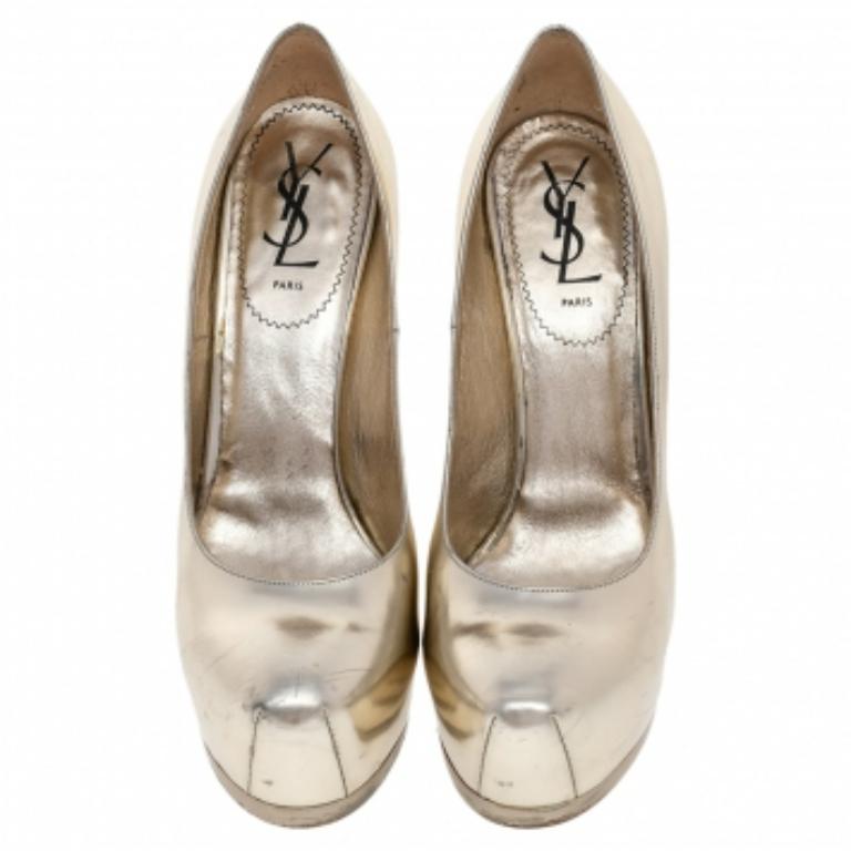 Yves Saint Laurent Bombas de plataforma Tribtoo de piel dorada talla 38.5 en venta 3