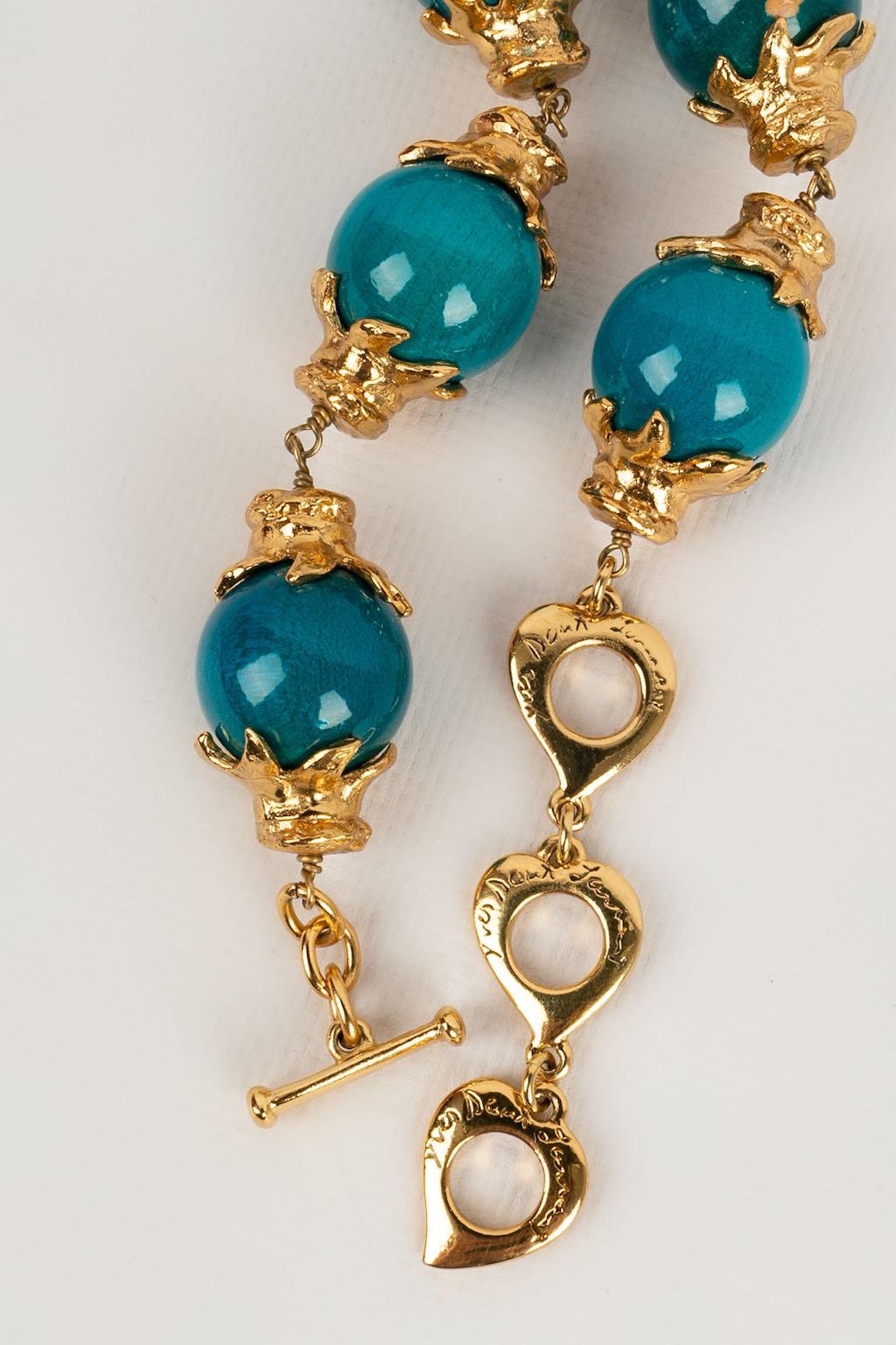 Yves Saint Laurent, collier en métal plaqué or avec perles en bois en vente 1