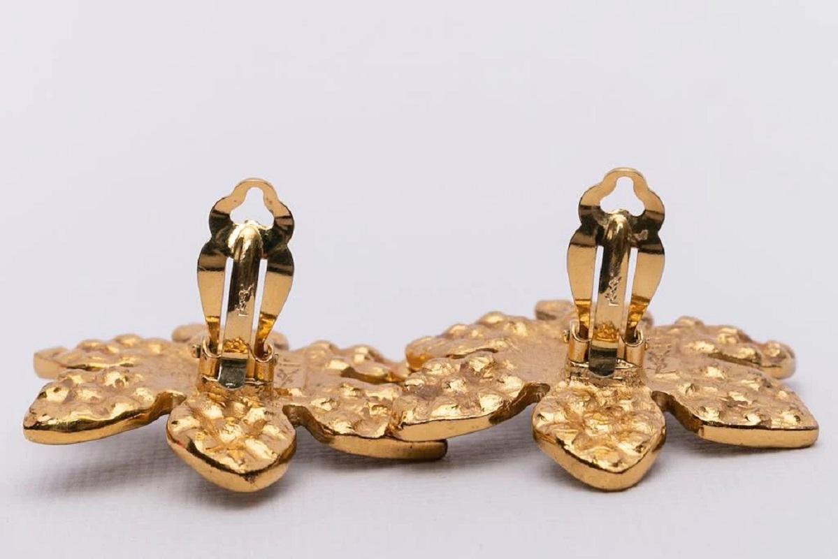 Yves Saint Laurent Golden Gilted Metal Clip-on Earrings For Sale 1