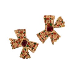 Yves Saint Laurent - Boucles d'oreilles à clip en métal doré