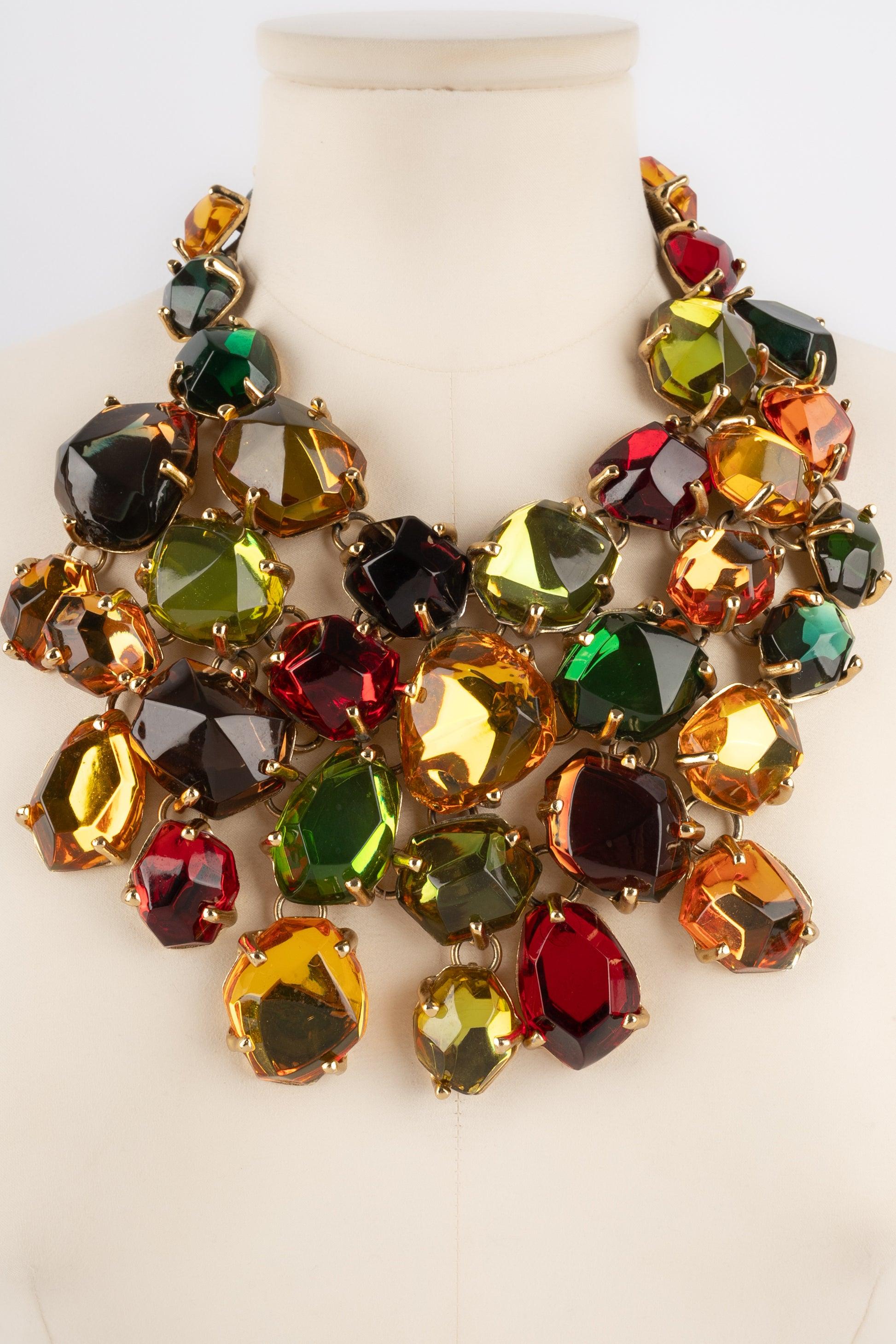Yves Saint Laurent Golden Metal Dickey Necklace with Colorful Resin Cabochons In Good Condition For Sale In SAINT-OUEN-SUR-SEINE, FR