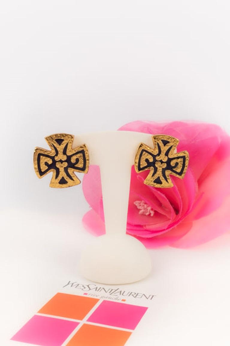 Yves Saint Laurent Goldene Metallohrringe aus Metall mit mehrfarbiger Emaille im Angebot 3