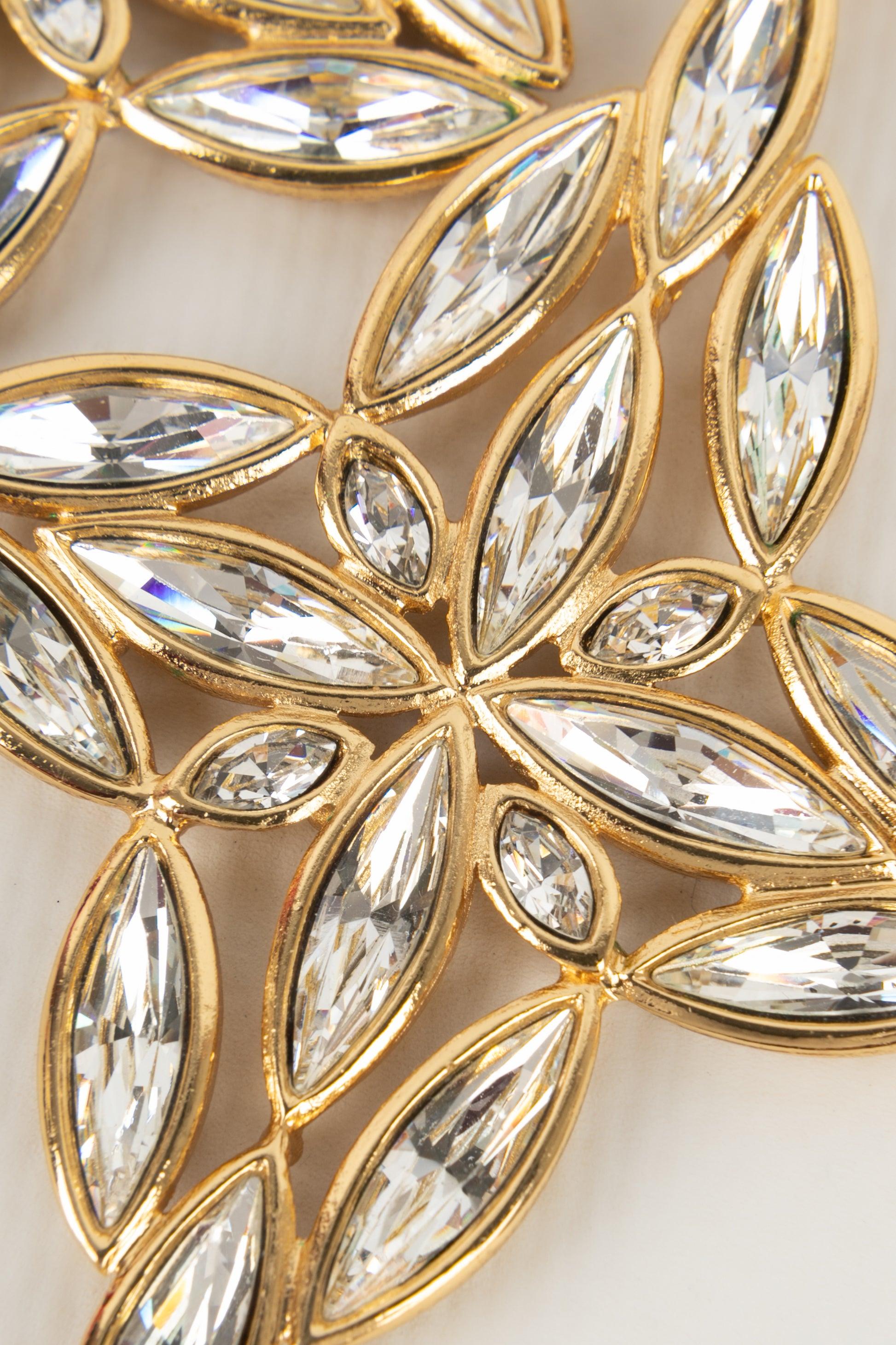 Yves Saint Laurent Golden Metal Earrings with Rhinestones For Sale 2